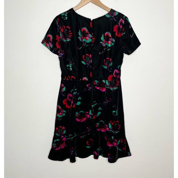 J. Crew Womens Short Sleeve Velvet Flutter Dress 4 Black Raspberry Floral Ruffle - Picture 10 of 11